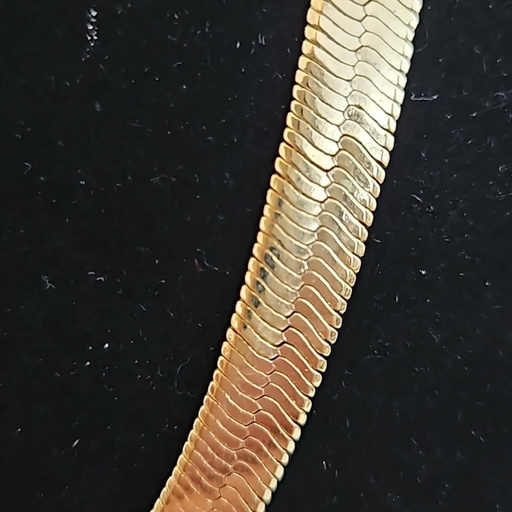 WIDE HERRINGBONE Goldtone 19 1/2